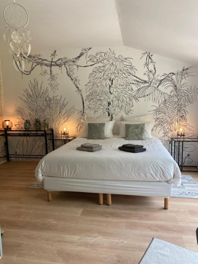 La Chaumeauniere Bed and Breakfast Aigrefeuille-dʼAunis Exterior foto