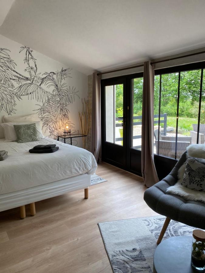 La Chaumeauniere Bed and Breakfast Aigrefeuille-dʼAunis Exterior foto